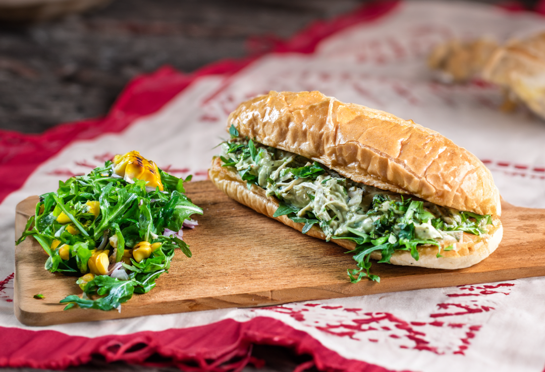 Reina Pepiada Sandwich